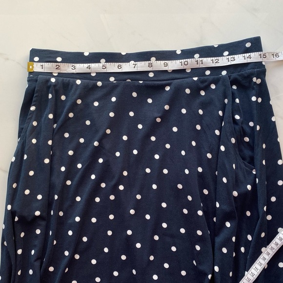 Brand new Suzy Shier polka dot white & navy skirt - Picture 4 of 4
